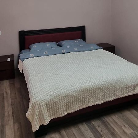 Затишна Квартира В Центрі Міста Ternopil Buitenkant foto